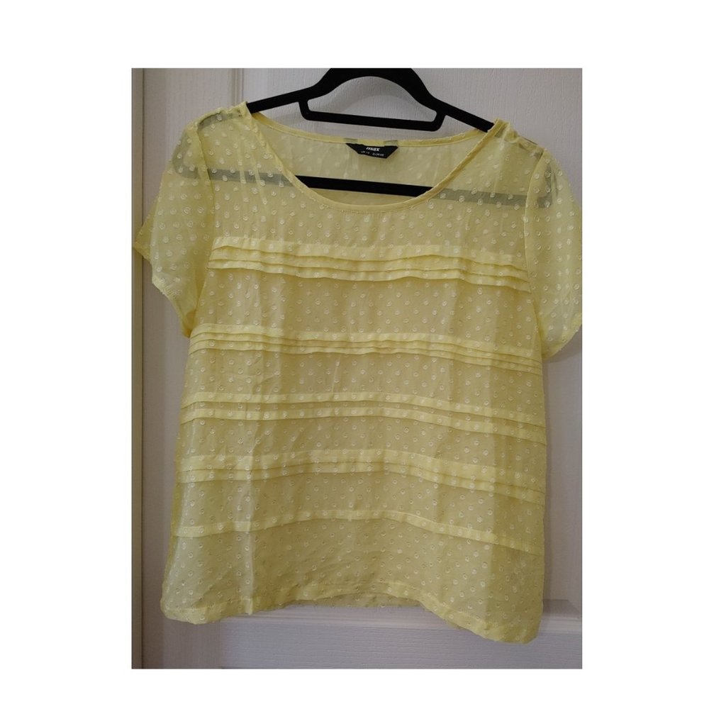 MAX YELLOW TEXTURED SHEER BLOUSE WITH FRONT PLEATS (US10)